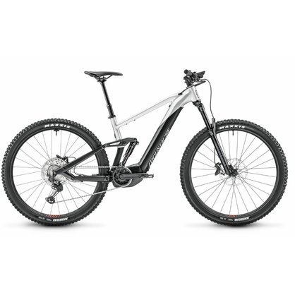 moustache-trail-5-metalic-silver_o.jpg